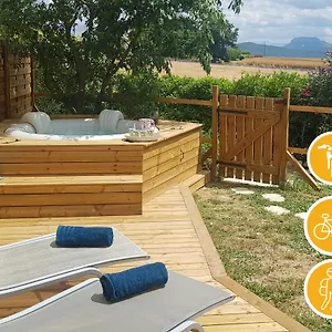 Combet Climatisé Avec Jacuzzi Hébergement de vacances Marsanne